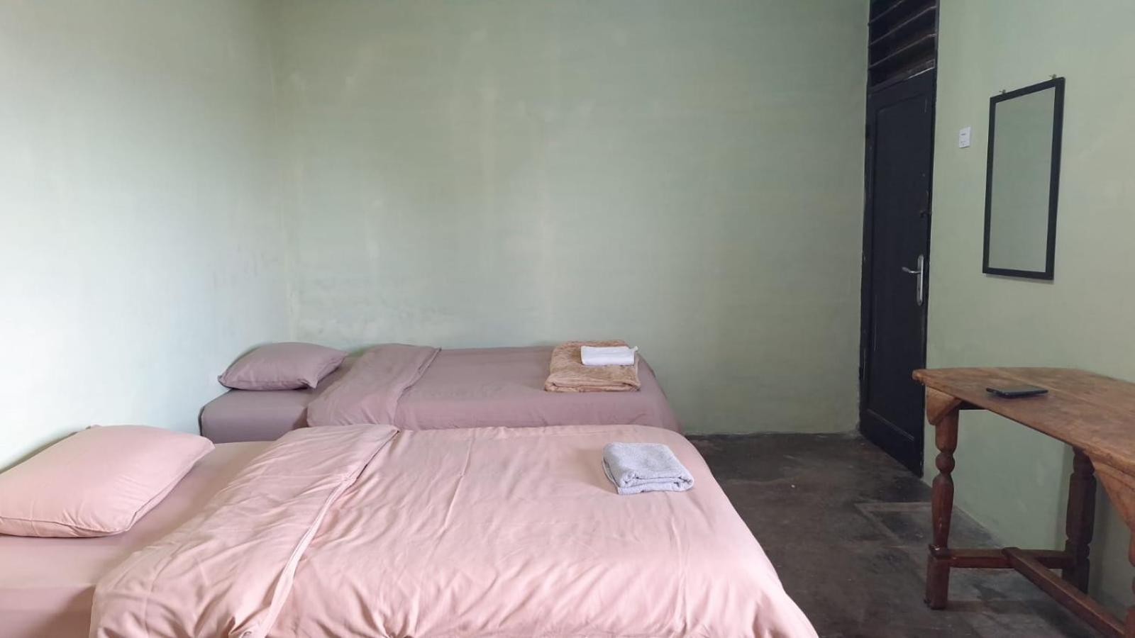 Smiley'S Homestay Berastagi Rum bild